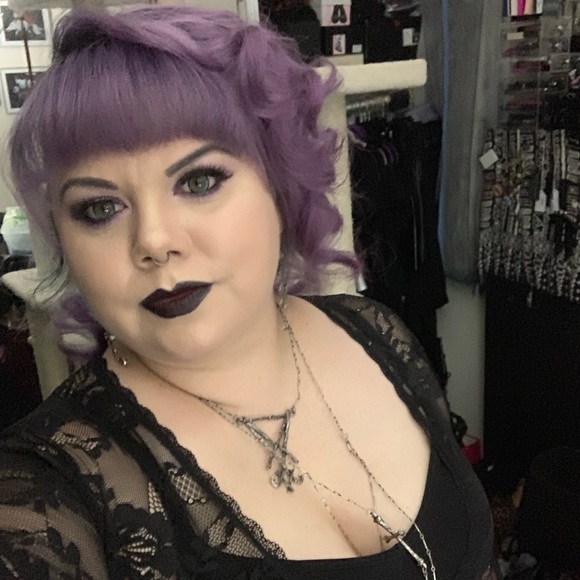 Meet your Posher, Ana - Picture 4 of 7